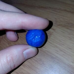 Grunge Figure: Blueberry (Teeth)